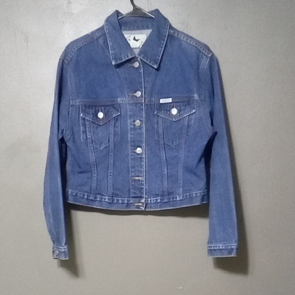 Classic Blue Denim Jacket with Fitted Cut and Cropped Length